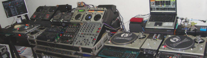 Equipamentos do Laboratório / estúdio do cursos DJs 